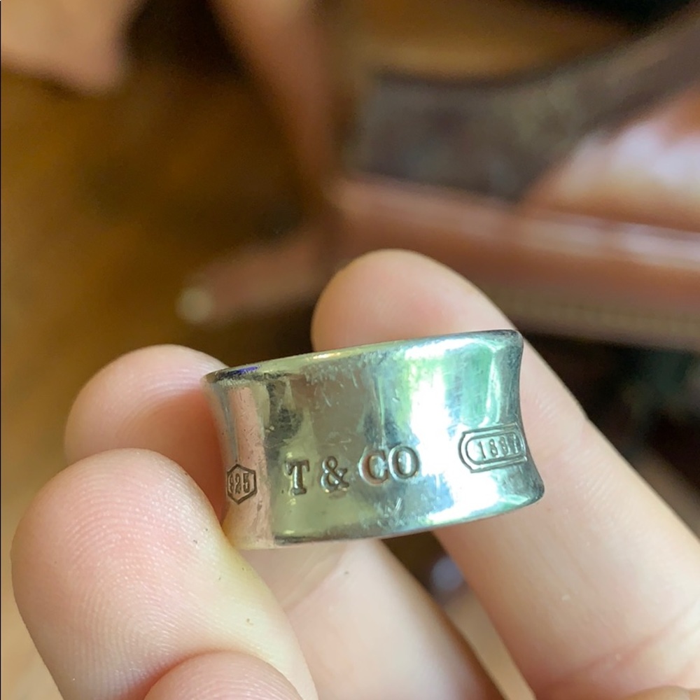 Tiffany Wide Band